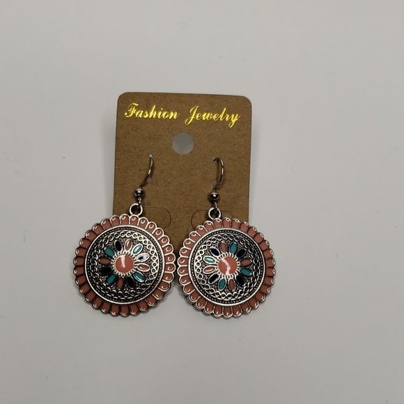 Fashion Jewelry - Picture 1 of 2